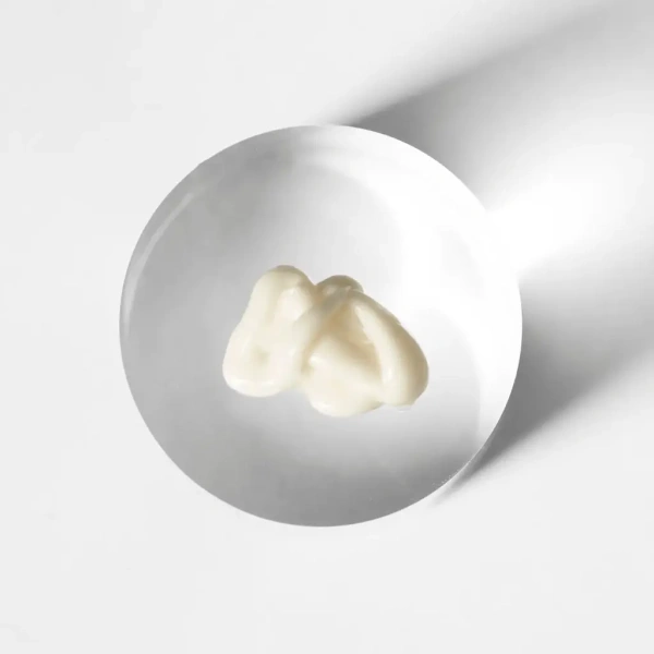 DIONIS Omlazující intenzivní sérum na oči a rty | Sucha a dehydratovaná plet´ – detailní foto