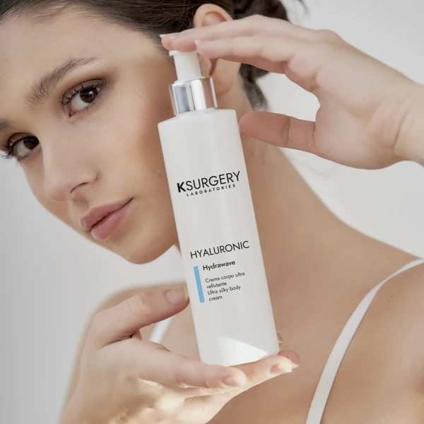 HYALURONIC Hydrawave Ultra sametový tělový krém | Domácí péče o tělo – detailní foto