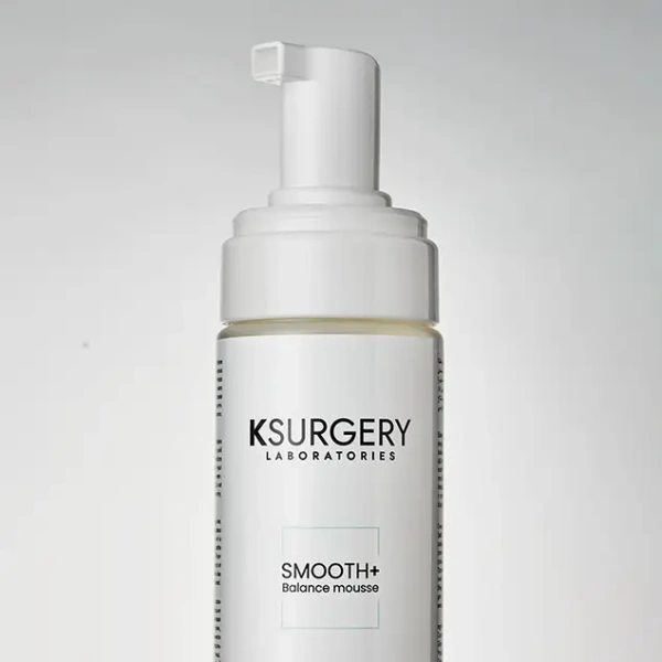 SMOOTH Profesionální čisticí pěna na problematickou pleť se sklonem k akné | Odličování a čištění pleti – detailní foto