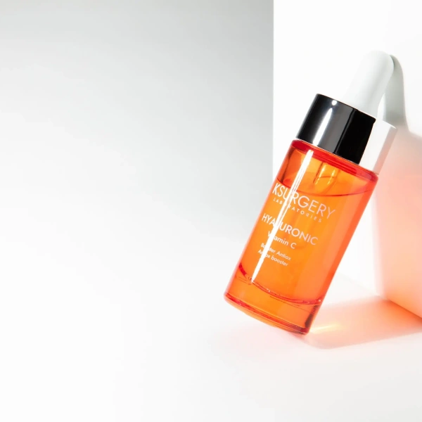 HYALURONIC VITAMIN C Pleťový booster | Sucha a dehydratovaná plet´ – detailní foto